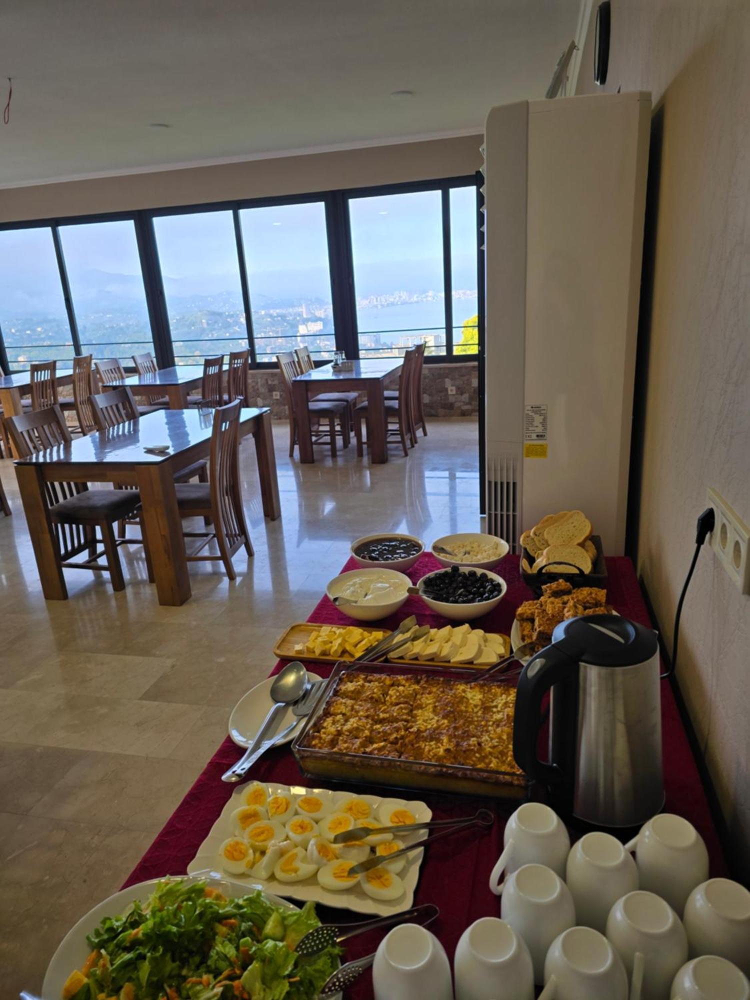 Hotel Cape Tower Batumi